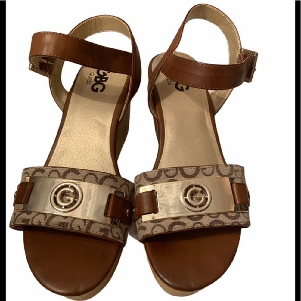 GBG Guess Platform Shoes Size 9M